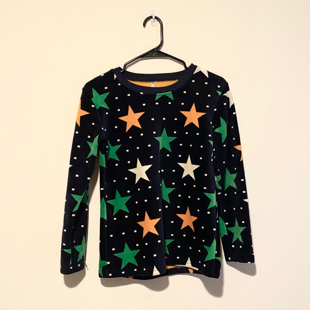 Soft sweater with a star pattern